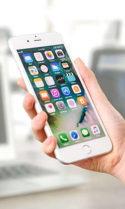 米原市でiPhone11修理は相場より高い